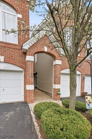 915 Redspire Dr, Union Twp., NJ 07083