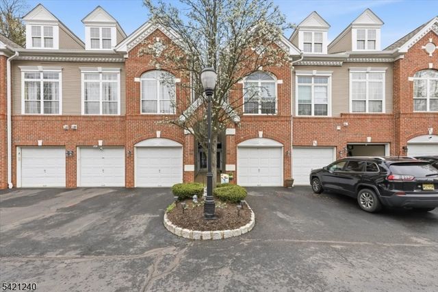 915 Redspire Dr, Union Twp., NJ 07083