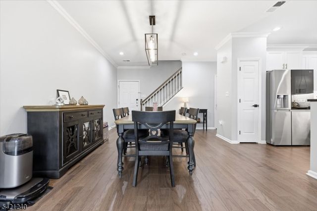 915 Redspire Dr, Union Twp., NJ 07083