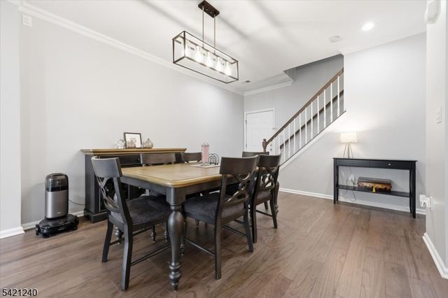 915 Redspire Dr, Union Twp., NJ 07083