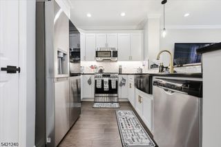 915 Redspire Dr, Union Twp., NJ 07083