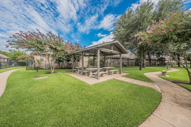 210 La Fontaine Lane, Keller, TX 76248