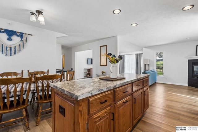 16333 Dorcas Street, Omaha, NE 68130