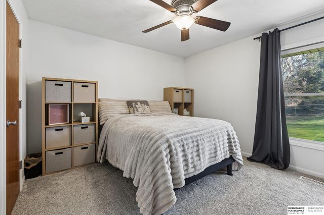 16333 Dorcas Street, Omaha, NE 68130