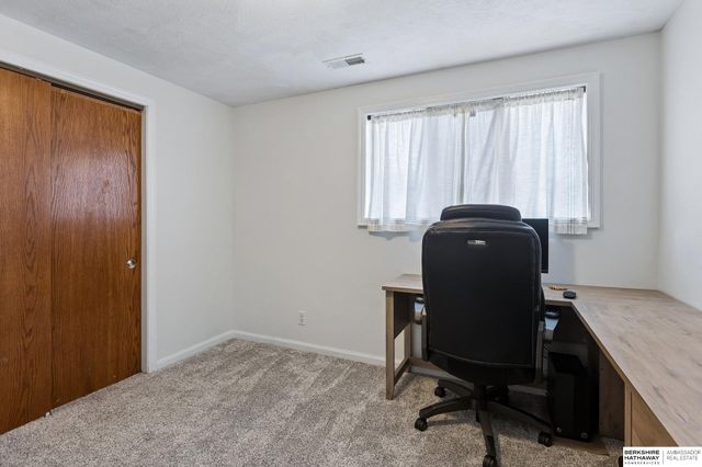 16333 Dorcas Street, Omaha, NE 68130