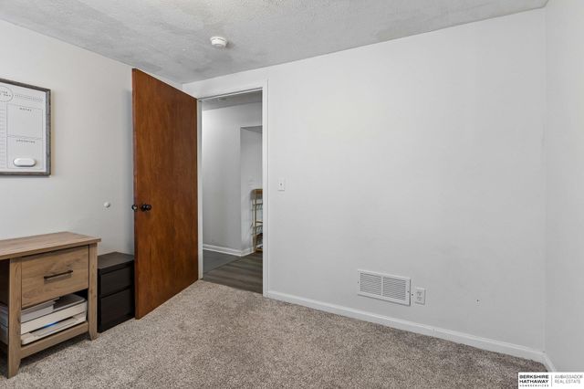 16333 Dorcas Street, Omaha, NE 68130
