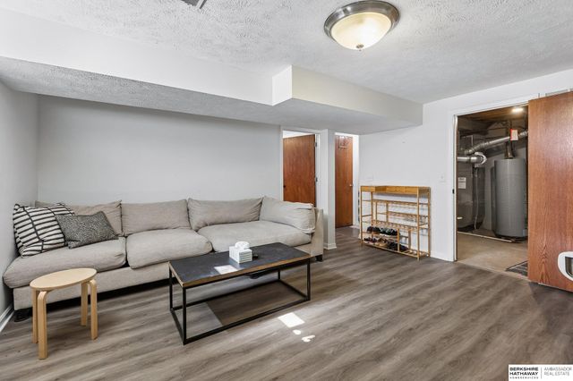 16333 Dorcas Street, Omaha, NE 68130