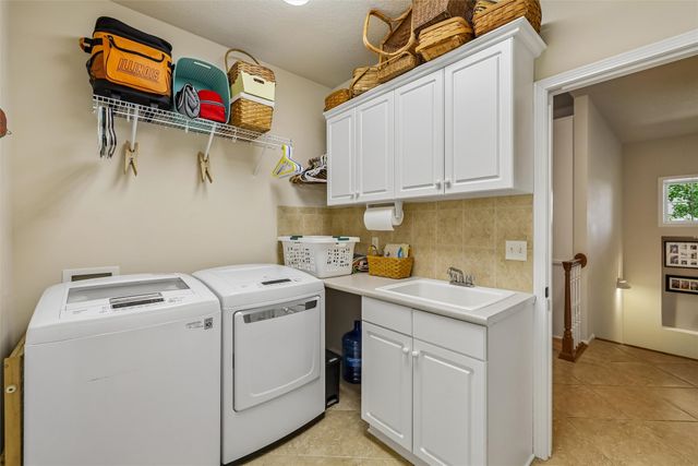 701 NE Georgetown Court, Ankeny, IA 50021