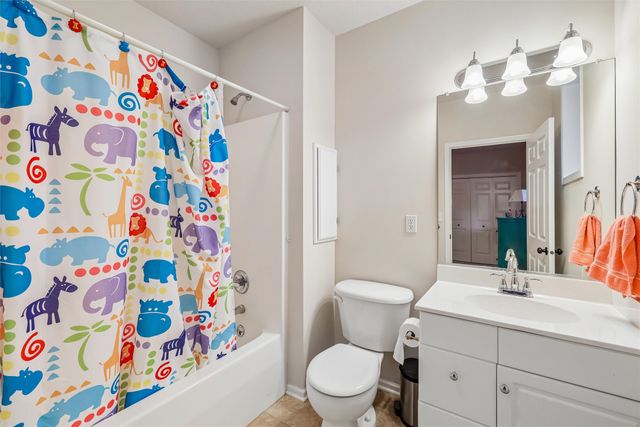 701 NE Georgetown Court, Ankeny, IA 50021
