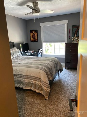 1151 N Torrey Pines Ave., Eagle, ID 83616