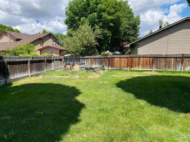 1151 N Torrey Pines Ave., Eagle, ID 83616