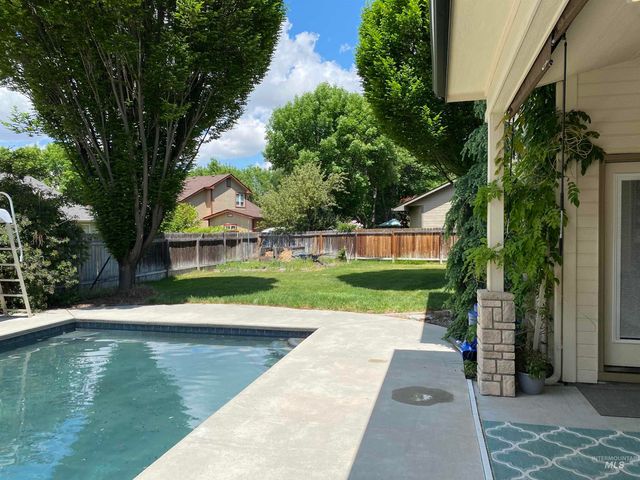 1151 N Torrey Pines Ave., Eagle, ID 83616