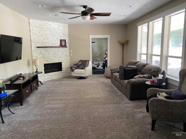 1151 N Torrey Pines Ave., Eagle, ID 83616