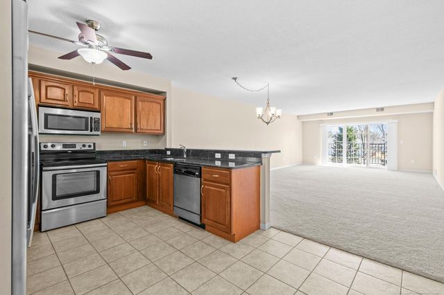 2116 Country Club Drive Unit 9, Saint Clair Shores, MI 48082