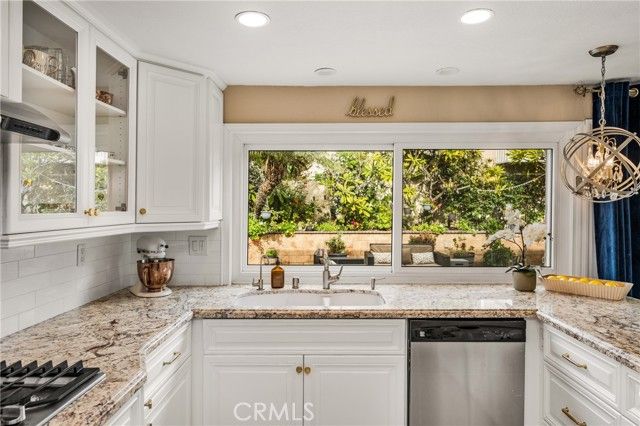 22 Hunter, Irvine, CA 92620