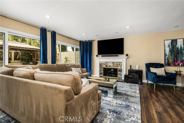 22 Hunter, Irvine, CA 92620