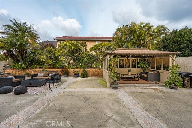 22 Hunter, Irvine, CA 92620