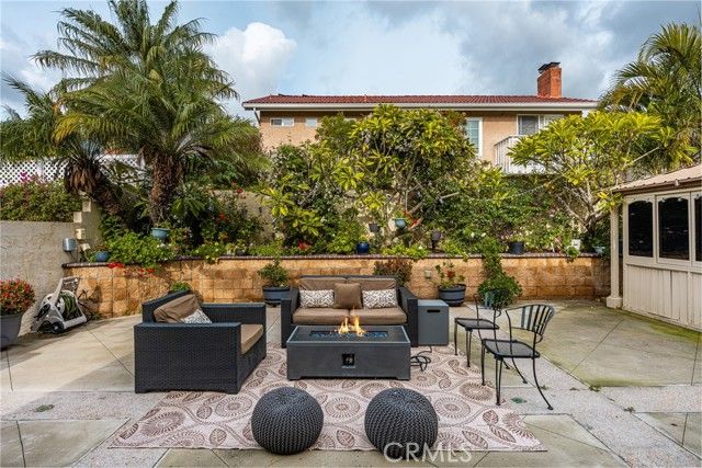 22 Hunter, Irvine, CA 92620