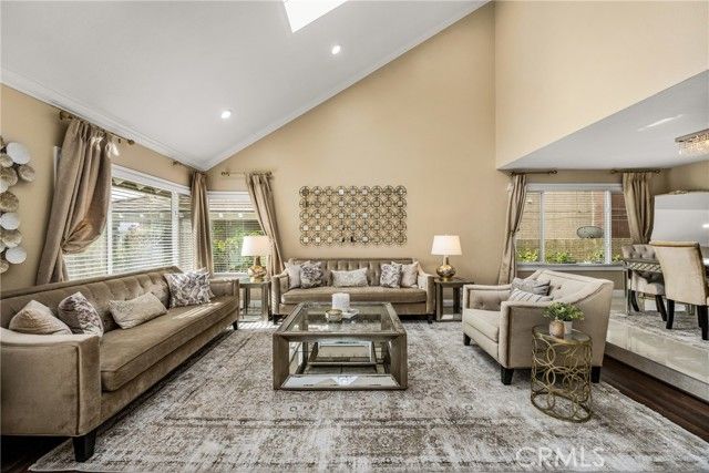 22 Hunter, Irvine, CA 92620