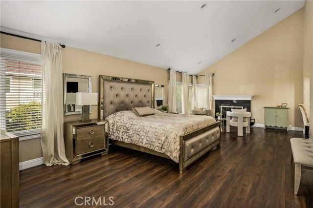 22 Hunter, Irvine, CA 92620