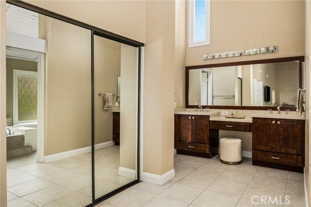 22 Hunter, Irvine, CA 92620