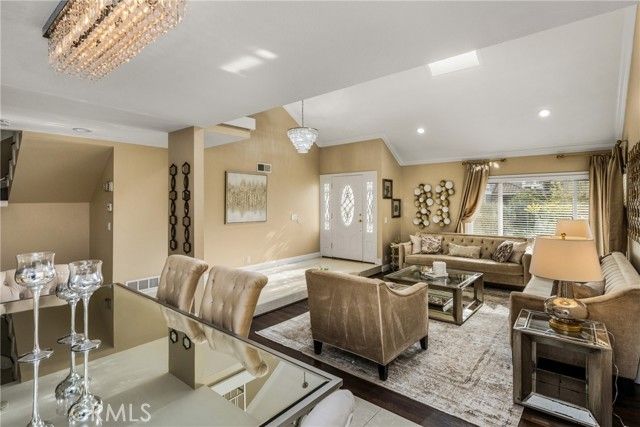 22 Hunter, Irvine, CA 92620