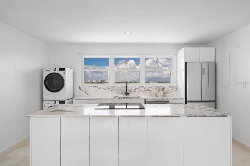 Image 11 of property listing at Taft Street TAFT TOWER PH 9A, San Juan, PR 00907