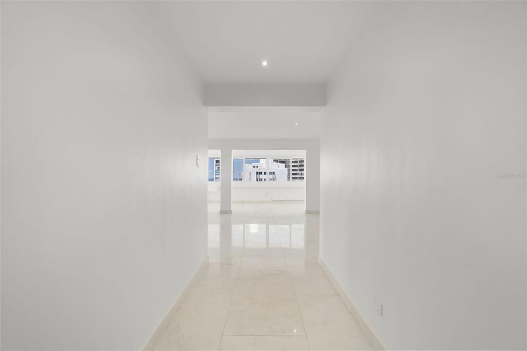 Image 3 of property listing at Taft Street TAFT TOWER PH 9A, San Juan, PR 00907