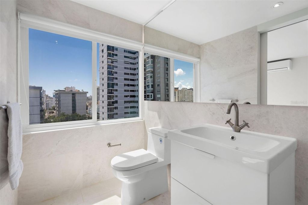 Image 31 of property listing at Taft Street TAFT TOWER PH 9A, San Juan, PR 00907