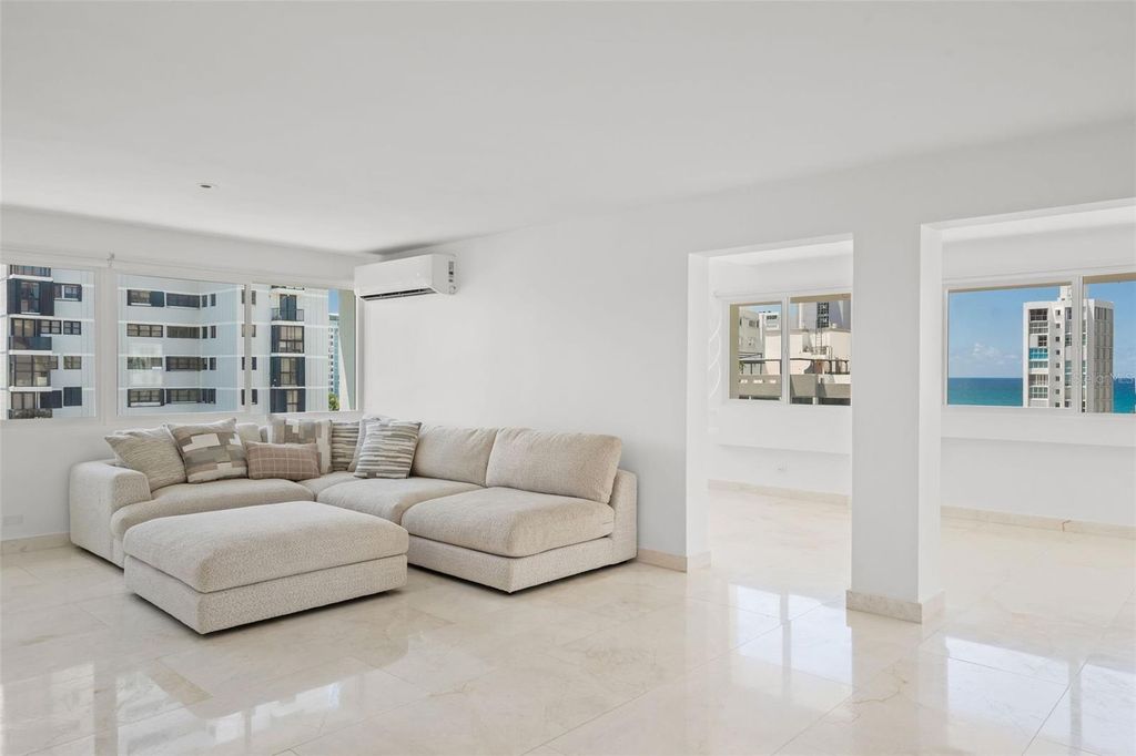 Image 7 of property listing at Taft Street TAFT TOWER PH 9A, San Juan, PR 00907