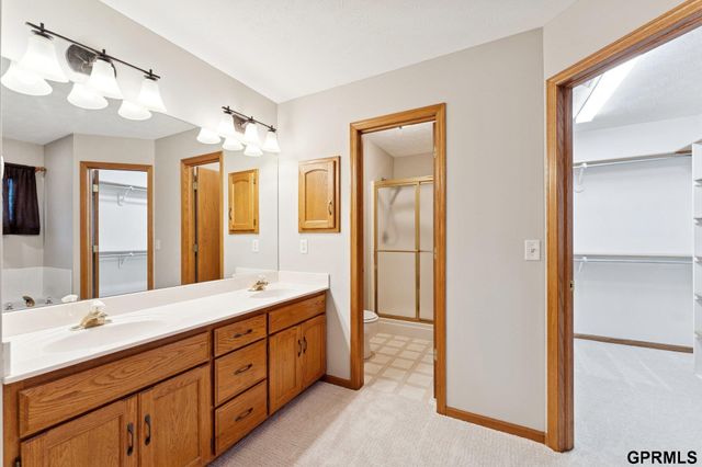 14075 Ellison Avenue, Omaha, NE 68164