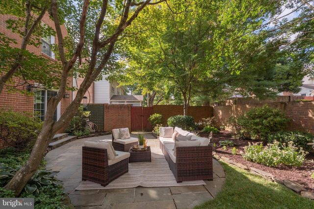 10226 DEMOCRACY LN, Potomac, MD 20854