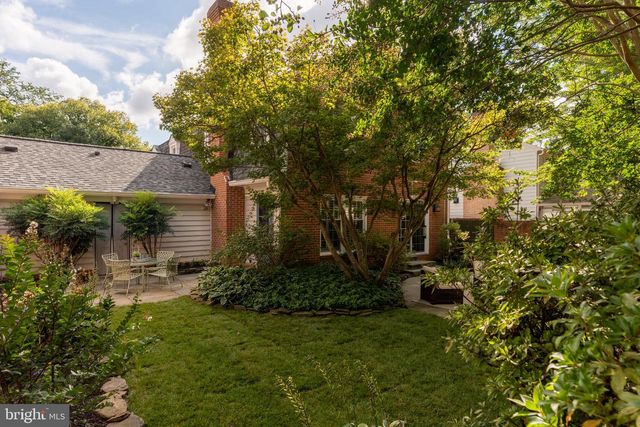10226 DEMOCRACY LN, Potomac, MD 20854