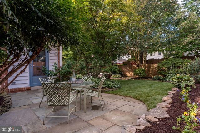 10226 DEMOCRACY LN, Potomac, MD 20854
