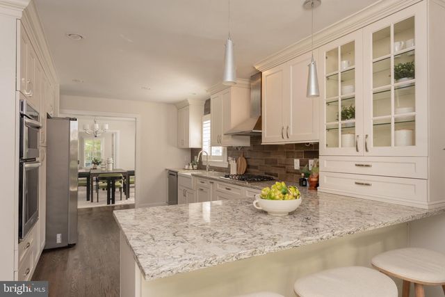 10226 DEMOCRACY LN, Potomac, MD 20854