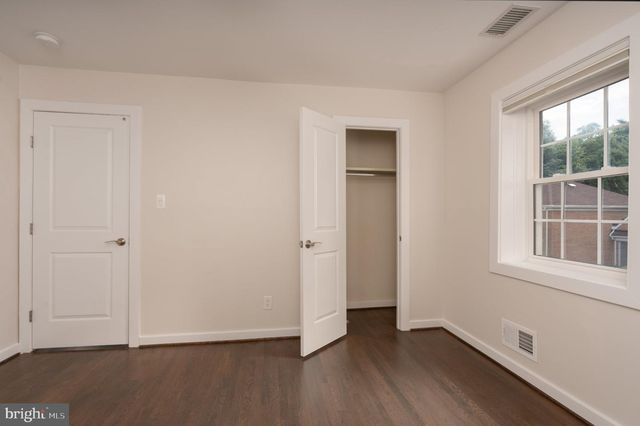 10226 DEMOCRACY LN, Potomac, MD 20854