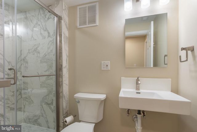 10226 DEMOCRACY LN, Potomac, MD 20854