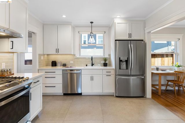 2537 Scenic Avenue, Oakland, CA 94602