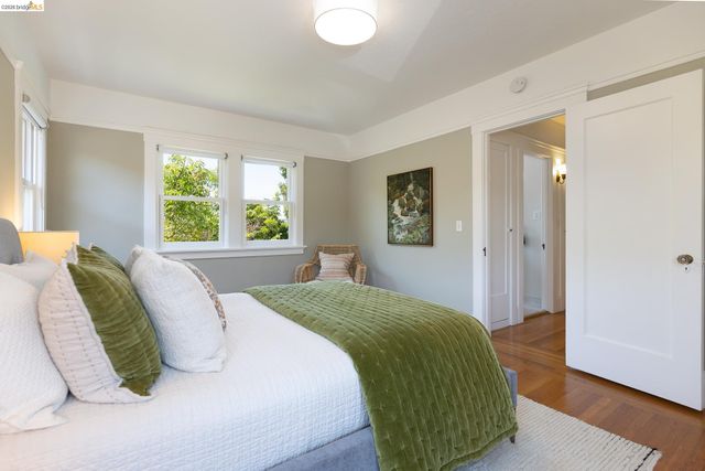 2537 Scenic Avenue, Oakland, CA 94602
