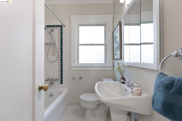 2537 Scenic Avenue, Oakland, CA 94602
