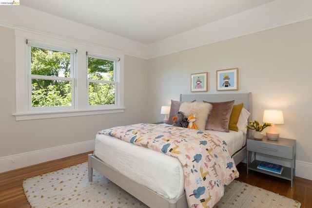 2537 Scenic Avenue, Oakland, CA 94602