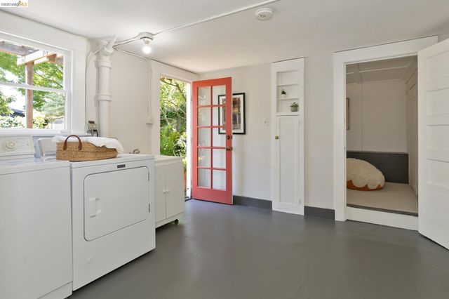 2537 Scenic Avenue, Oakland, CA 94602