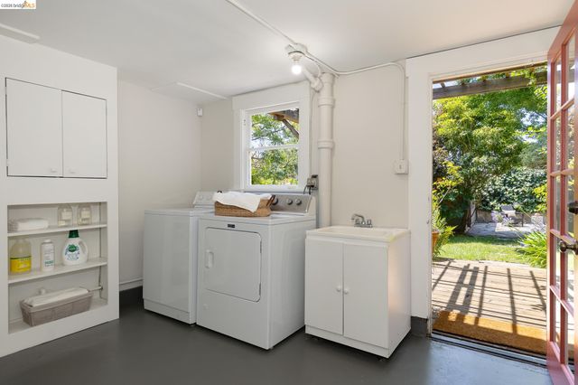 2537 Scenic Avenue, Oakland, CA 94602