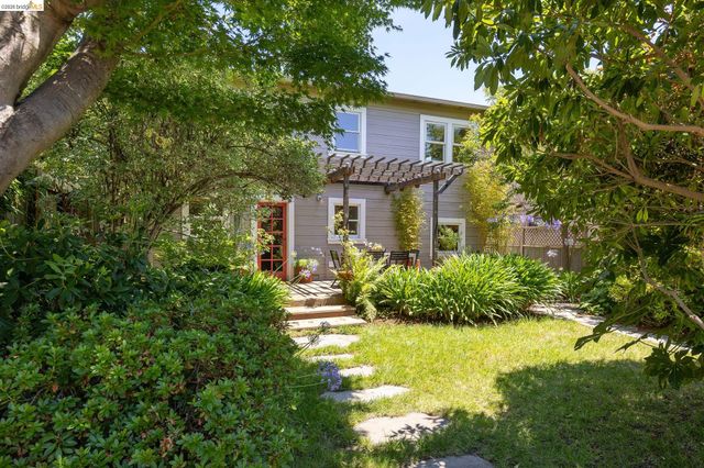 2537 Scenic Avenue, Oakland, CA 94602