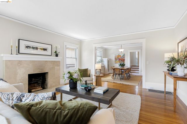 2537 Scenic Avenue, Oakland, CA 94602