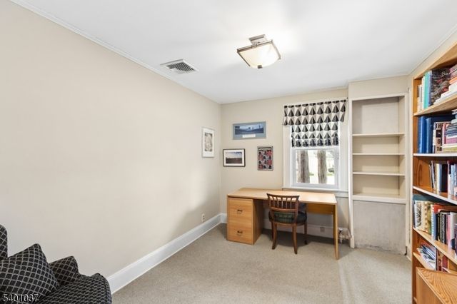 645 Roosevelt St, Westfield Town, NJ 07090