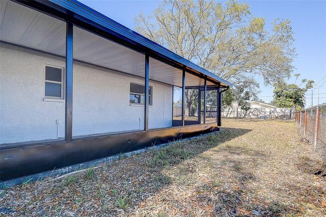 6431 68TH AVENUE N, Pinellas Park, FL 33781