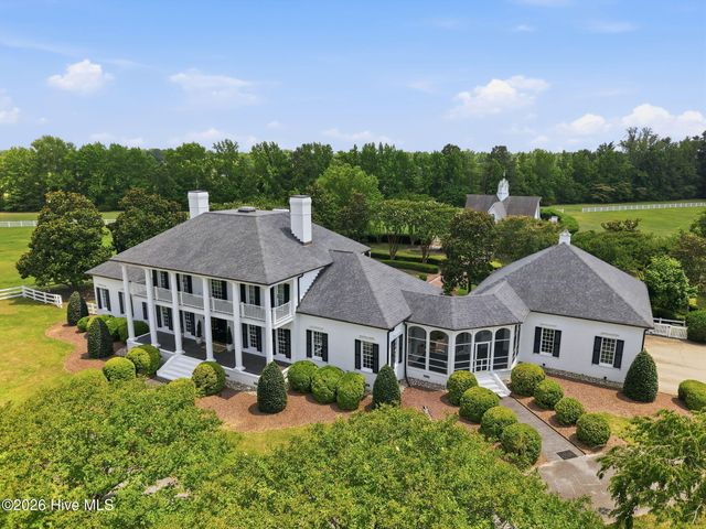 579 Lexington Drive, Greenville, NC 27834
