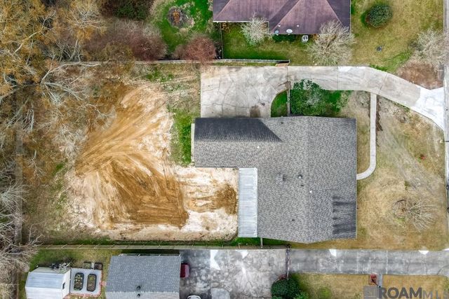 26011 Vincent Dr, Denham Springs, LA 70726