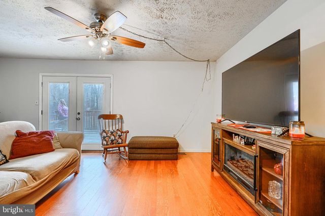 184 FARM RD, Aberdeen, MD 21001